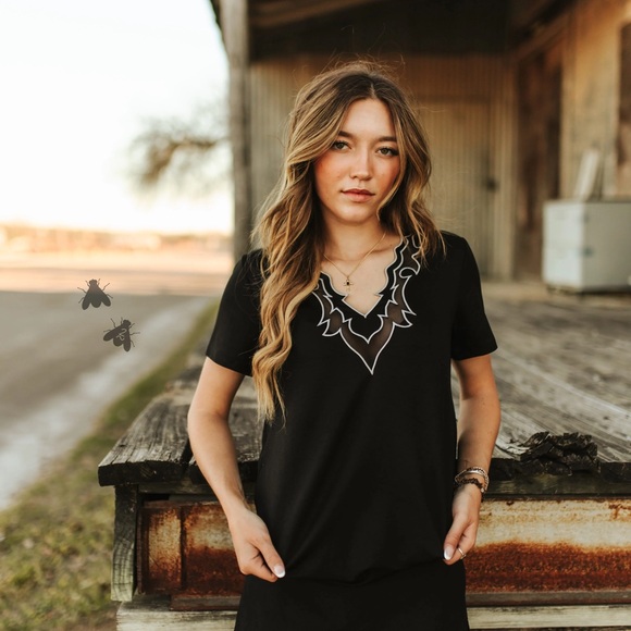 LLANO TEE Midnight Women's Top - Picture 2 of 2